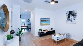 Stunning 2 BR w/ private patio in perfect location